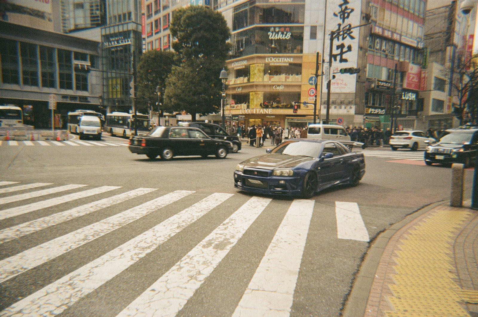 Taken straight back to 2006 with the Tokyo drifters.</p>
<p>35mm film.